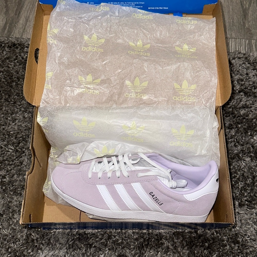 Woman gazelle W👟💜